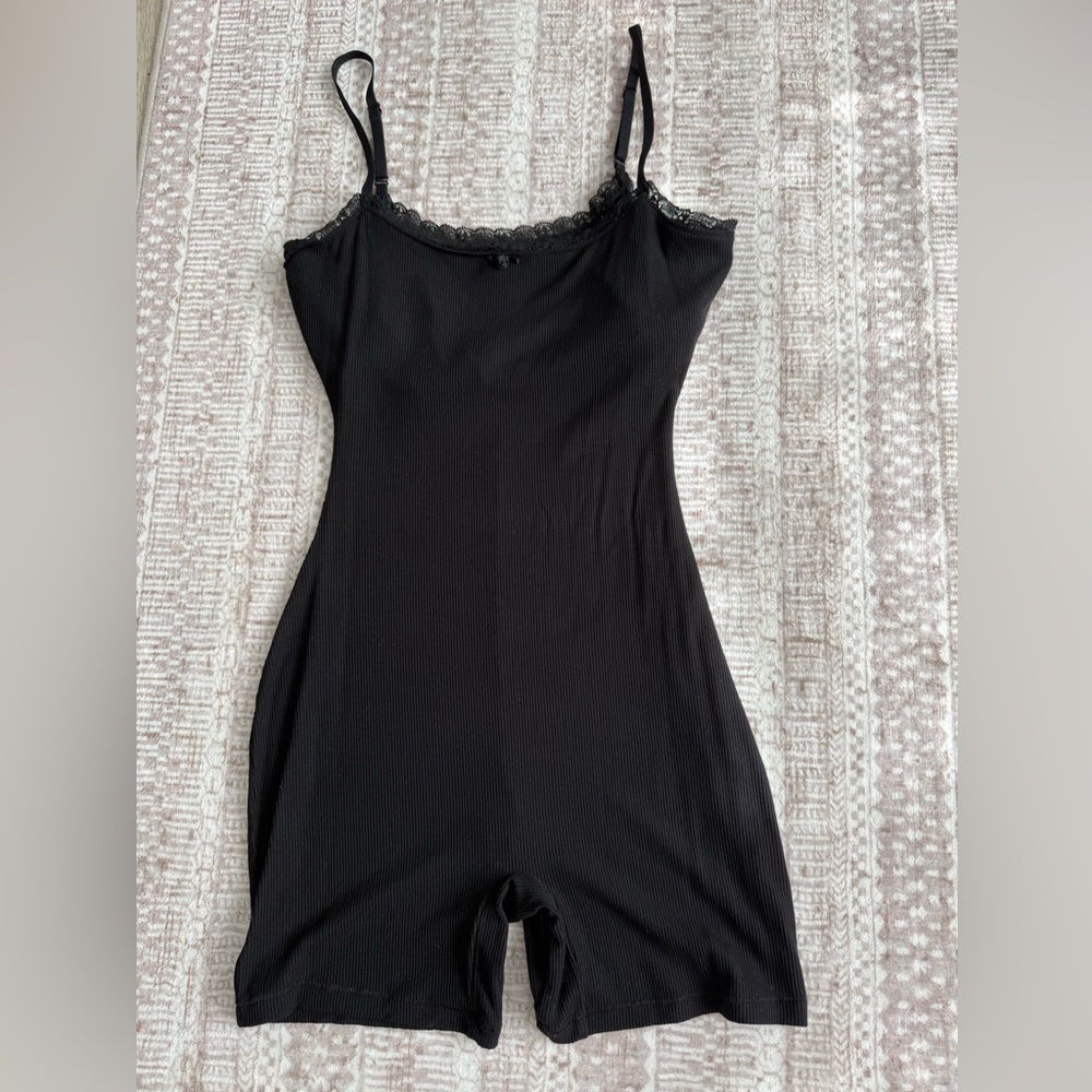 SKIMS Soft Lounge Lace Scoop Onesie